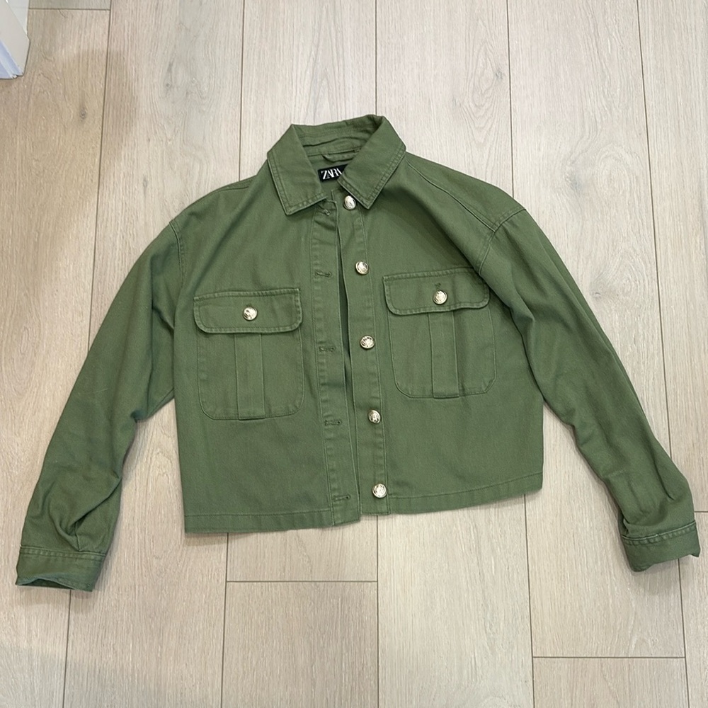 Zara gold button over shirt